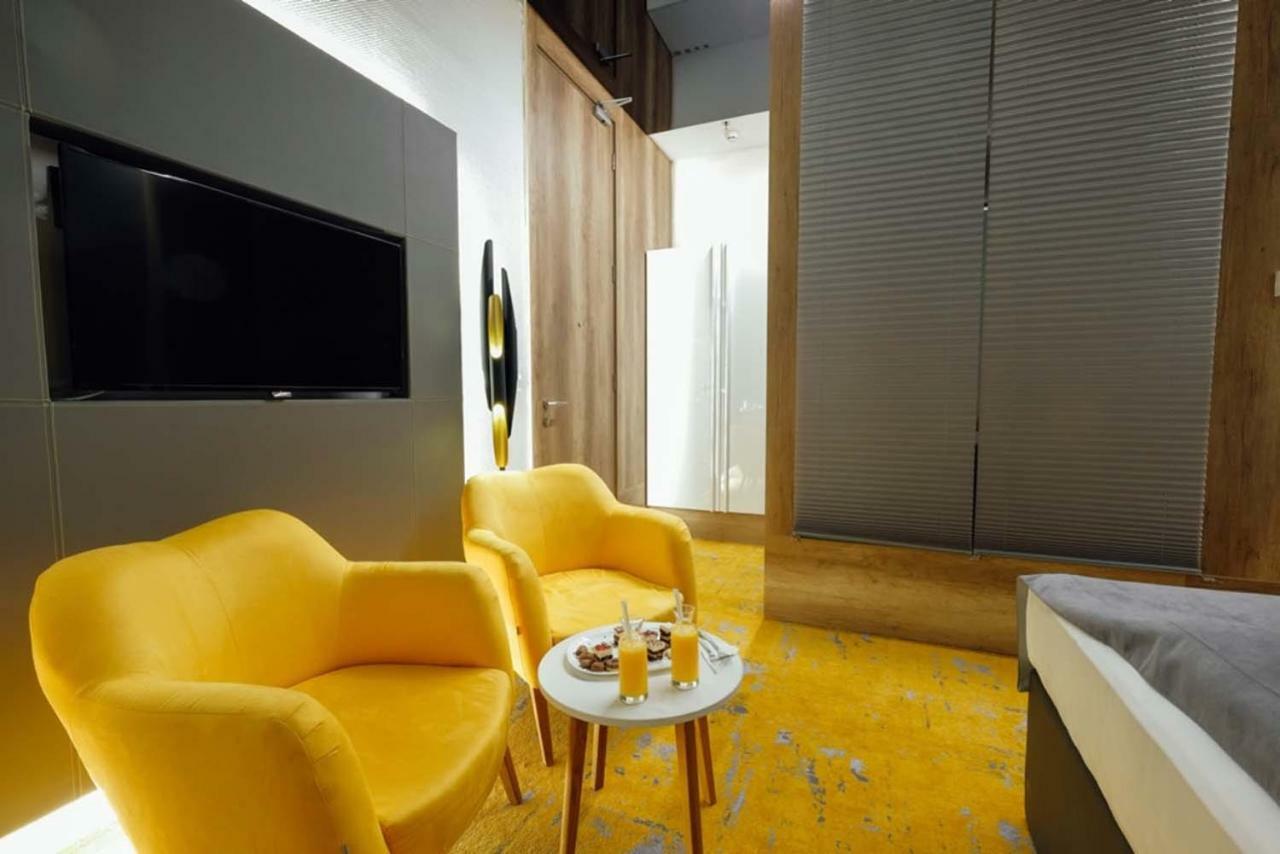 Deluxe Double or Twin Room with Balcony